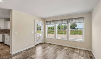 7368 NE BERWICK Dr #7, Ankeny, IA 50021