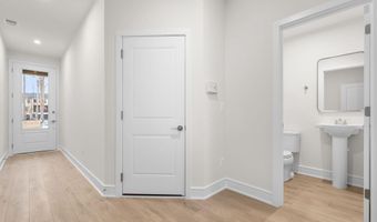 23019 BLUE EAGLE Ter, Ashburn, VA 20148