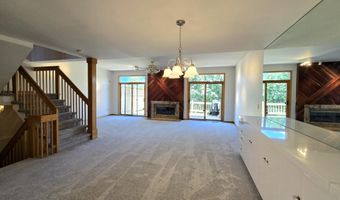 2782 Maitland Dr, Ann Arbor, MI 48105