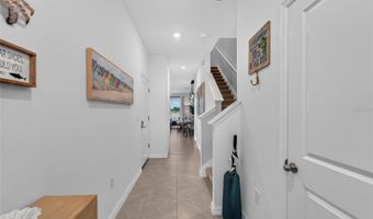 472 MANGROVE SHADE Cir, Apollo Beach, FL 33572