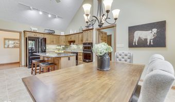 8888 Classic View Dr, Indianapolis, IN 46217