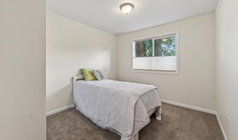 2990 NE Wells Acres Rd, Bend, OR 97701