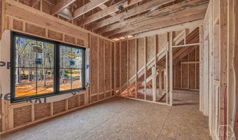 465 Stone Creek Dr, Hull, GA 30646