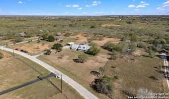 136 Country Pl, Adkins, TX 78101