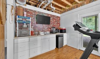 108 Buckeye Br, Athens, GA 30605