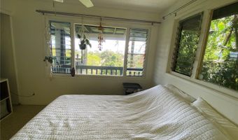 1002 Koohoo Pl A, Kailua, HI 96734