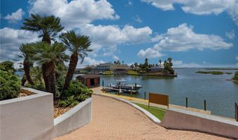 755 S Bay St, Aransas Pass, TX 78336