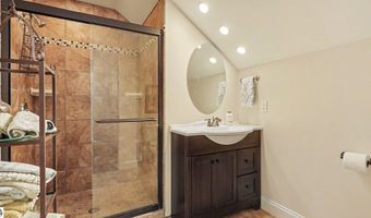 115 Golfside Dr, Alma, MI 48801