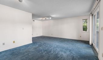 51 River Front Dr 3, Manchester, NH 03102