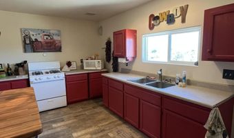 27230 S COYOTE Trl, Congress, AZ 85332