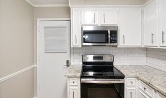 320 Helmsley Dr, Brandon, MS 39047