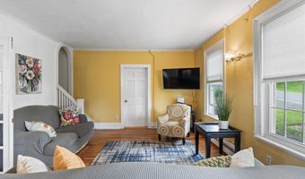 202 Steadwell Rd, Amsterdam, NY 12010