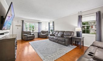 48 Cambridge Dr, Aberdeen, NJ 07747