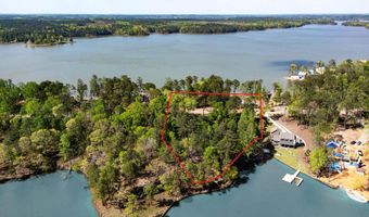 910 Luannes Way, Alexander City, AL 35010