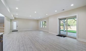 6107 DUNLEER Ct, Bethesda, MD 20817