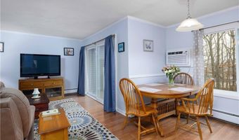 7 Wake Robin Rd 407, Lincoln, RI 02865