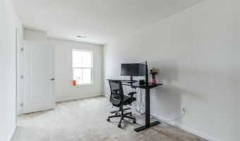 41673 MCMONAGLE Sq, Aldie, VA 20105