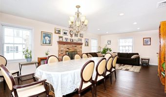 277 Saddle River Rd, Airmont, NY 10952