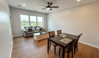 2205 Green Hills Dr 1211, Ames, IA 50014