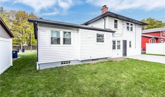 729 Edgewater Dr, Amherst, NY 14228