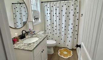 160 Leadwood St, Andrews, SC 29510
