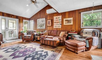 19 W Illinois Ave, Absecon, NJ 08201