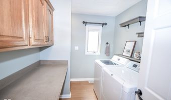8339 Hill Gail Dr, Indianapolis, IN 46217