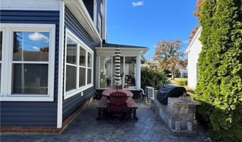 1214 Chestnut Dr, Ashtabula, OH 44004