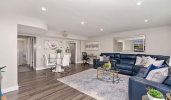 2504 WINDBREAK Dr, Alexandria, VA 22306