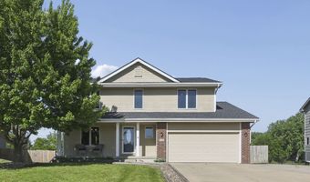 926 8th Ave NW, Altoona, IA 50009