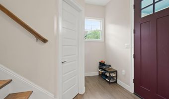 5104 BIRCH Ln, Annandale, VA 22003