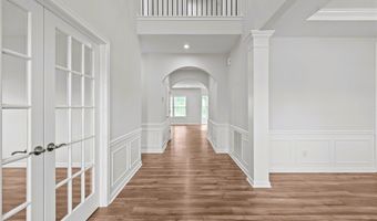 792 Nancy Dr, Aurora, OH 44202