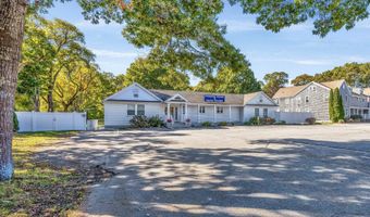 677 W West Main St, Barnstable, MA 02630