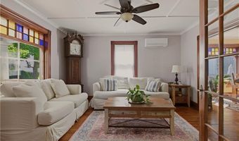 24 Thurston Ave, Newport, RI 02840