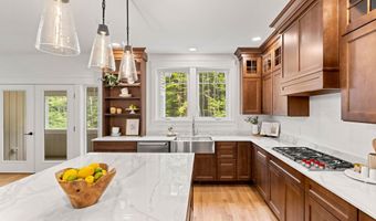 7 Sundance Ln, Bow, NH 03304