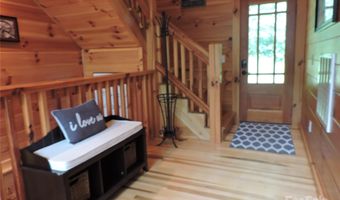 103 Chucks Ln, Bakersville, NC 28705