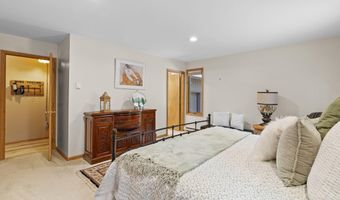 129 Woodbury, Blakeslee, PA 18610