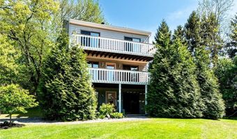 25 Spanker St, Jamestown, RI 02835