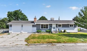 860 Teton Ave, American Falls, ID 83211