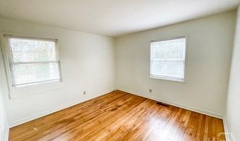 1112 W Lake Dr, Athens, GA 30606
