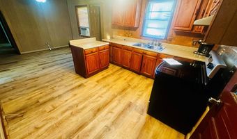 704 W Alder St, Andrews, SC 29510