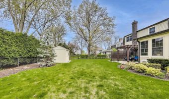 1608 N Douglas Ave, Arlington Heights, IL 60004