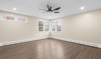 12 Homestead Pl, Branford, CT 06405