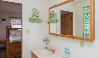 14 Nichol St, Carlsbad, NM 88220