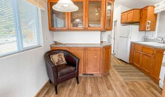 15061 HIGHWAY 101 4, Brookings, OR 97415