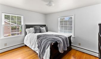 398 Central St, North Smithfield, RI 02896