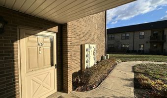 302 Wellington Pl 2, Aberdeen, NJ 07747