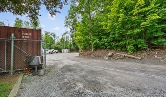 229 MAIN St, Andover, NJ 07821