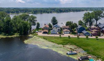 22869 W Lake Shore Dr, Antioch, IL 60002