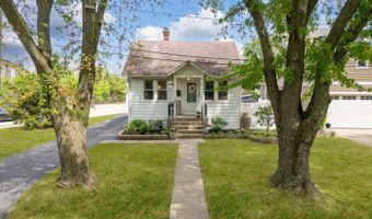 107 S Burton Pl, Arlington Heights, IL 60005